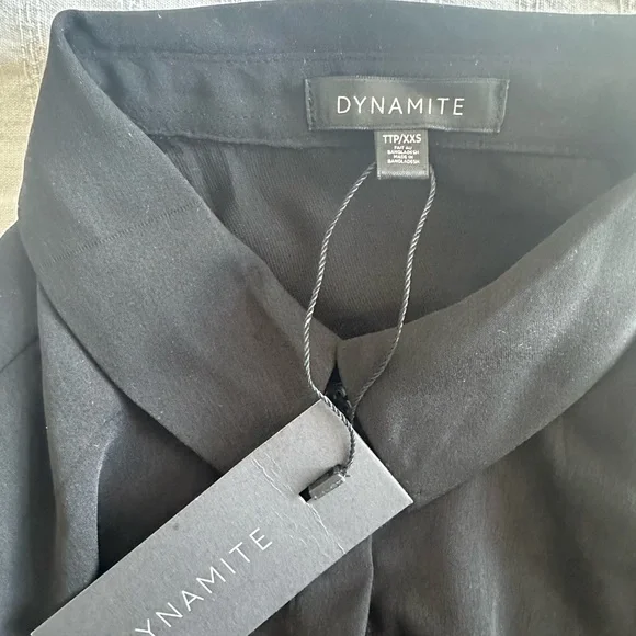 Dynamite Button-Up Blouse - Picture 2 of 2